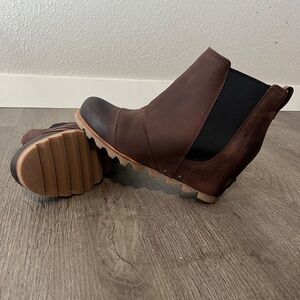 Sorel Lea Wedge Burgundy Red Leather NWOT